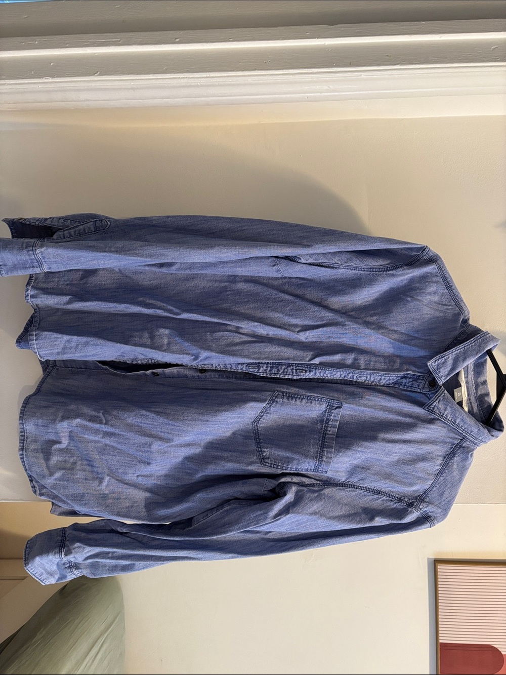 Old Navy Chambray Button-Up Shirt in Light Blue